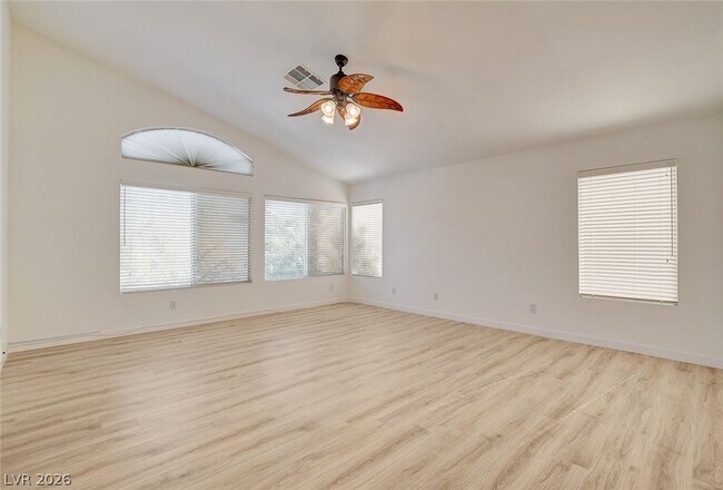 Building Photo - 8401 Desert Quail Dr
