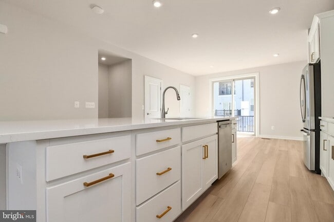 Building Photo - 2176 Glacier Rd