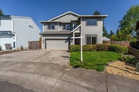 Building Photo - Cul-de-Sac Living at Its Best – Updated 3B...