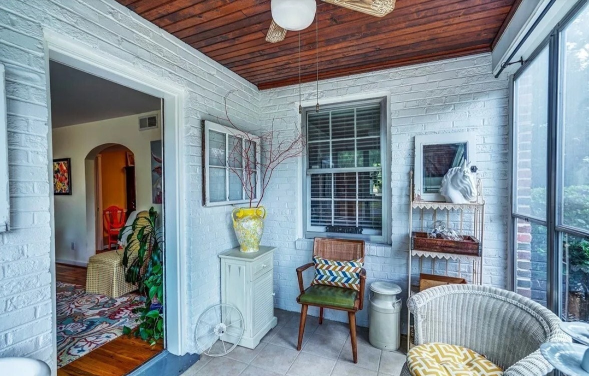 Building Photo - 3500 Rosewood Ave