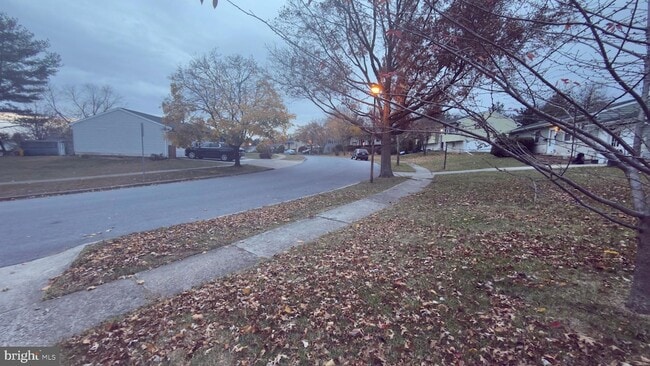 Building Photo - 3748 Tudor Dr