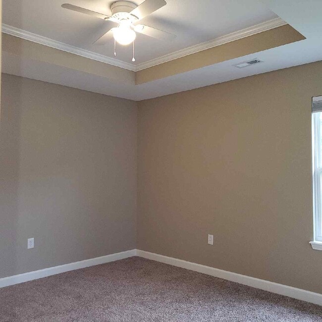 Building Photo - 903 W Gay St