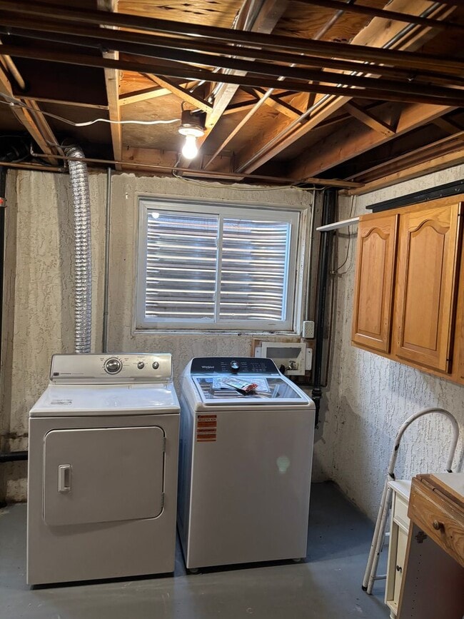 Building Photo - Move in ready unit for rent on Willow Bend!