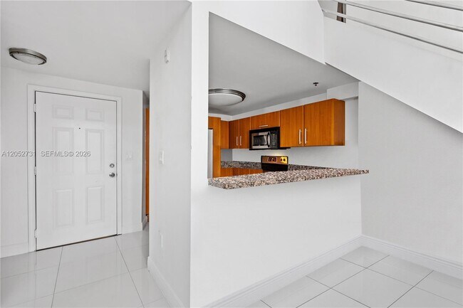 Building Photo - 6362 Collins Ave