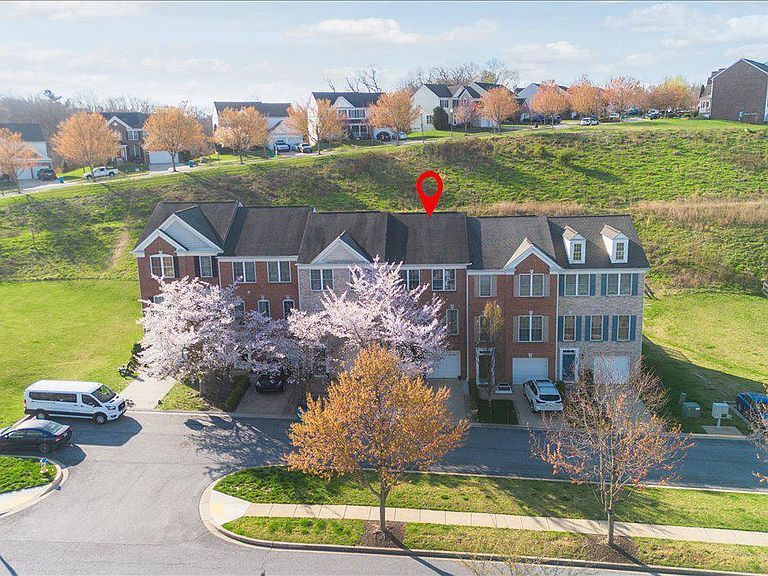 Building Photo - 6378 Meandering Woods Ct