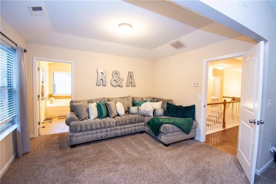 Building Photo - 5143 Olive Branch Cir