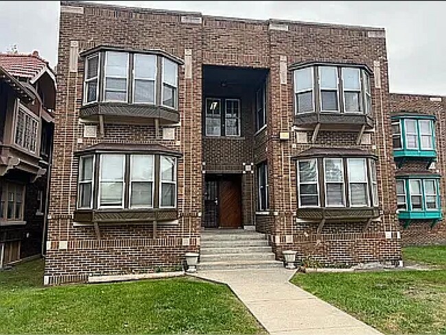 Building Photo - 43 W Fall Creek Parkway South Dr