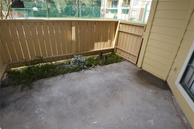 Building Photo - 8756 Mallard Reserve Dr