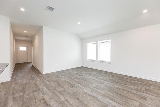 Building Photo - 1711 Portorosso Dr