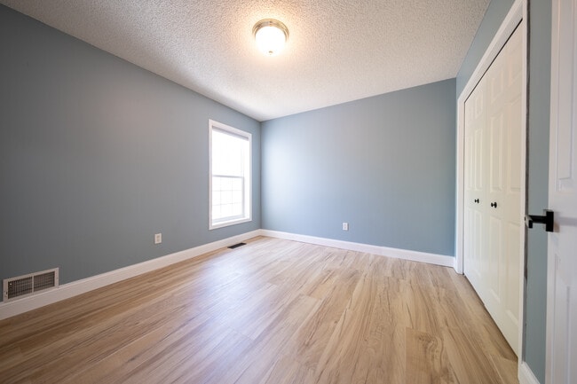 Building Photo - 5008 Bluff Heights Trail SE