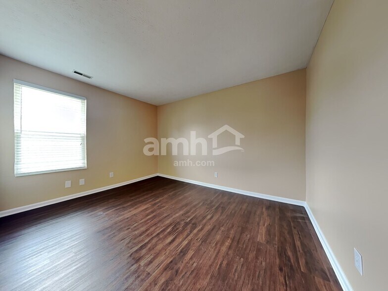 Building Photo - 17 Mark Twain Ct