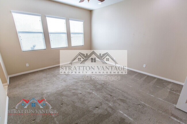 Building Photo - 4179 E Cynthia St