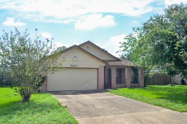 Building Photo - 2607 Harvest Moon Dr