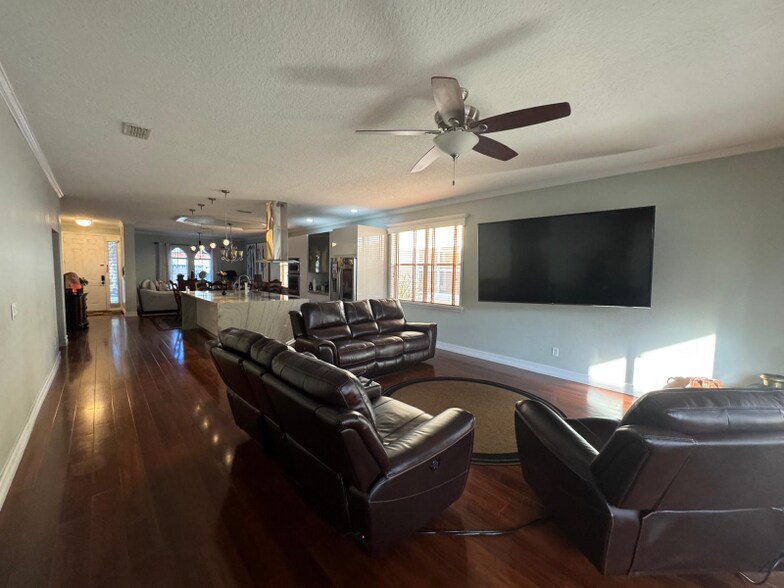 Building Photo - 11745 Via Lucerna Cir