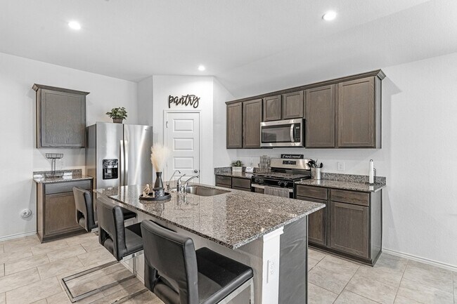 Building Photo - 7534 Cynomys Ct