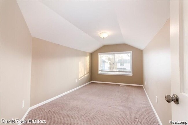 Building Photo - 1183 Bird Ave