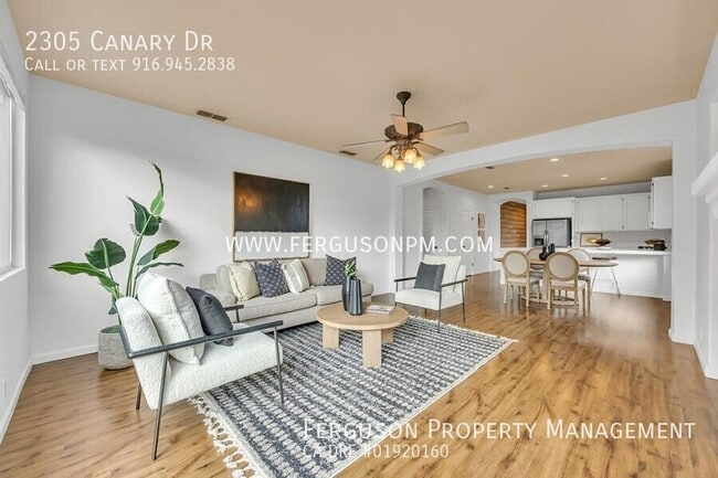 Building Photo - 2305 Canary Dr