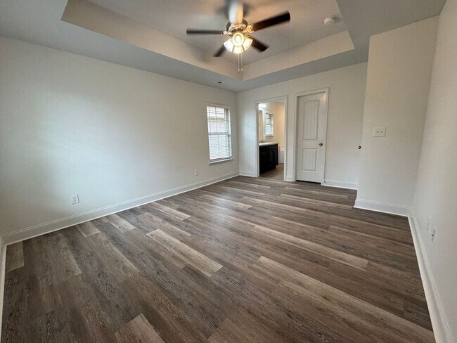 Building Photo - 110 Tybee Dr