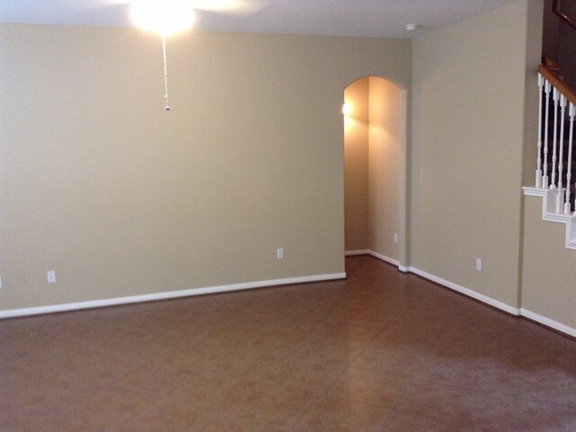 Building Photo - 1052 Shadow Glenn Dr