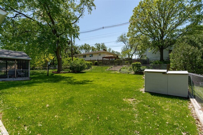 Building Photo - 3 br, 1.5 bath House - 321 Rowe Drive