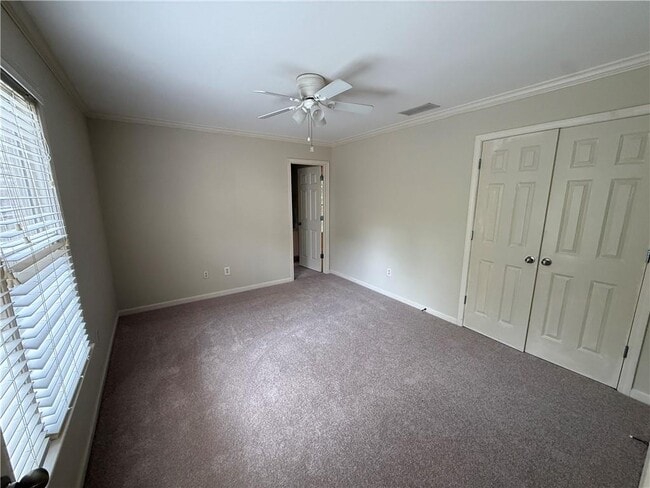Building Photo - 7256 Village Creek Trace