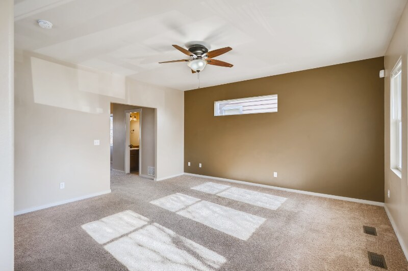 Building Photo - 1334 Flycatcher Ln