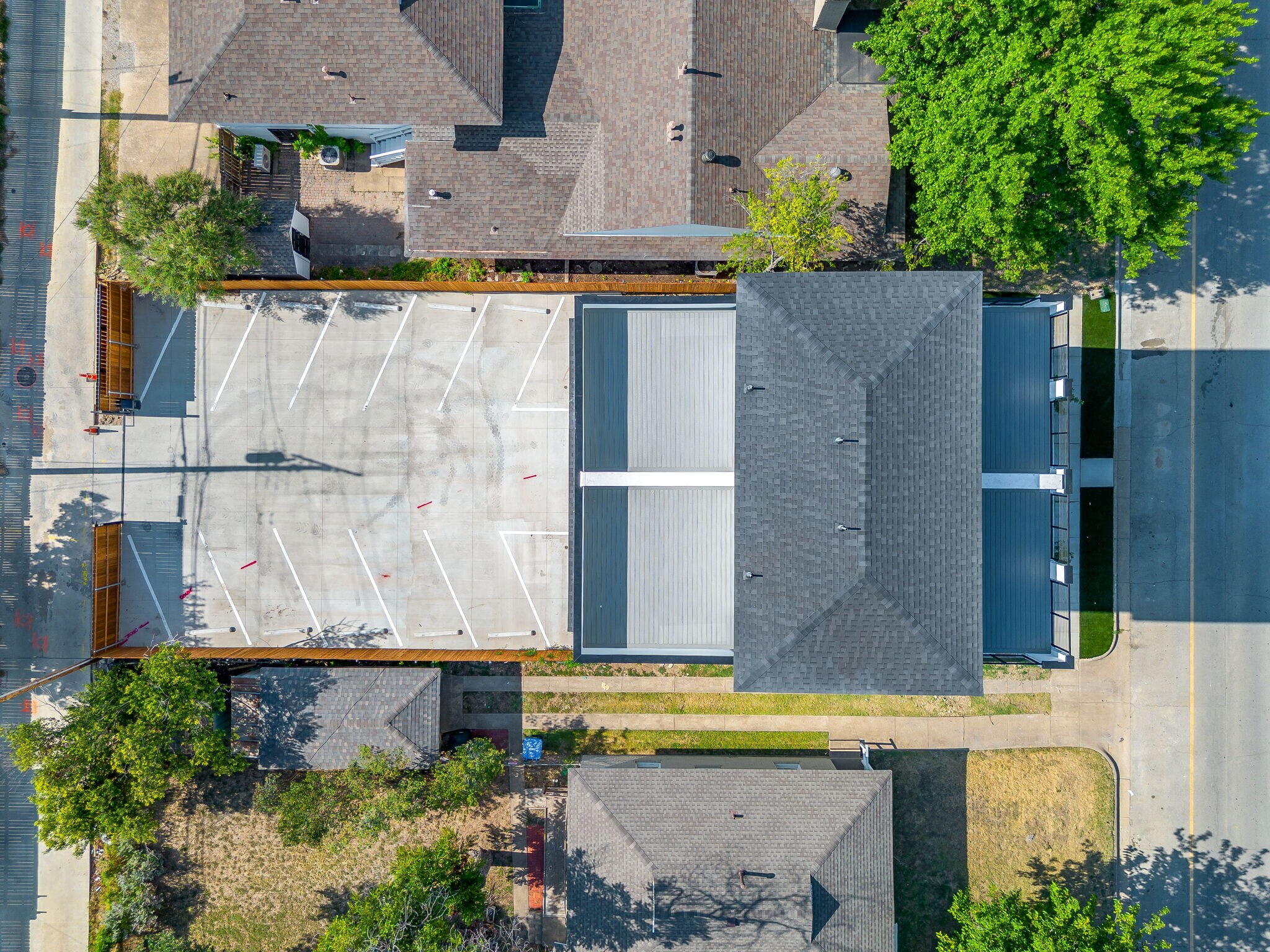 Building Photo - 3141 McCart Ave