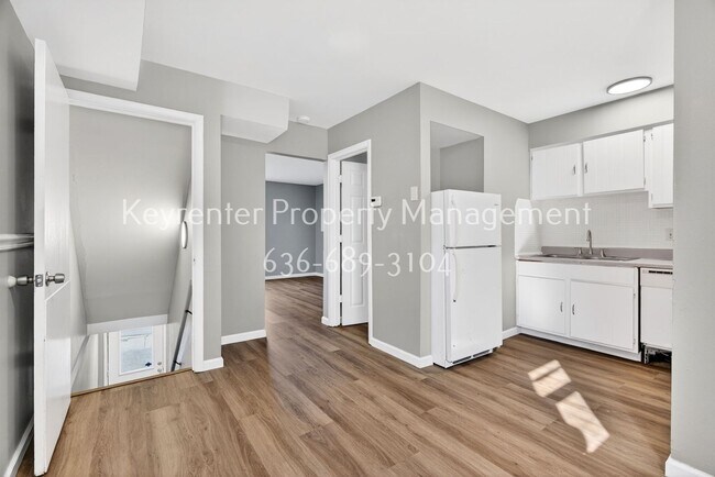 Building Photo - 3313 Droste Rd