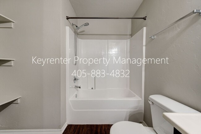 Building Photo - Gorgeous 3 Bed 2 Bath in Moore/SE OKC
