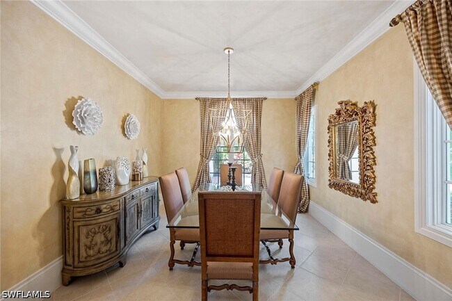 Building Photo - 4661 Via Ravenna