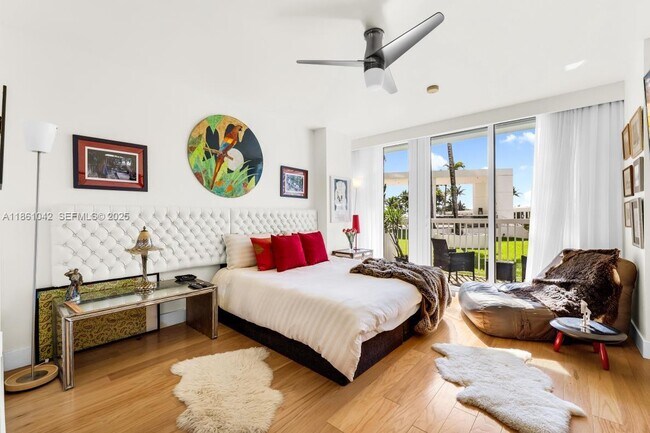 Building Photo - 10275 Collins Ave