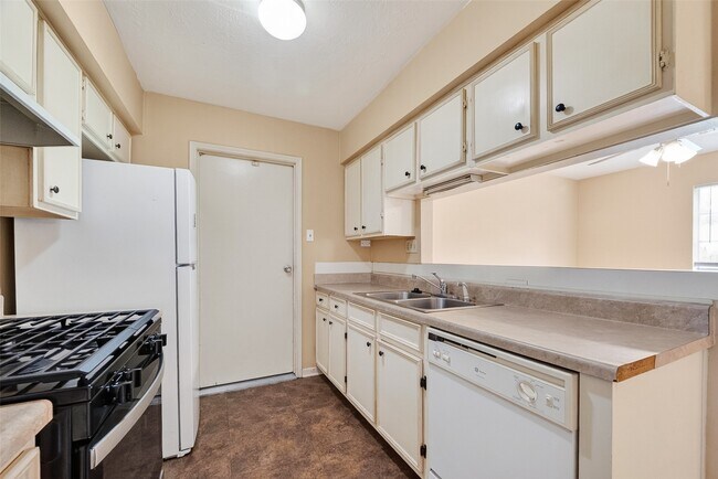 Building Photo - 4826 Redfish Reef Dr