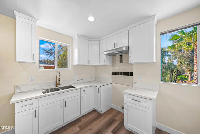 Building Photo - 2861 Altura Ave