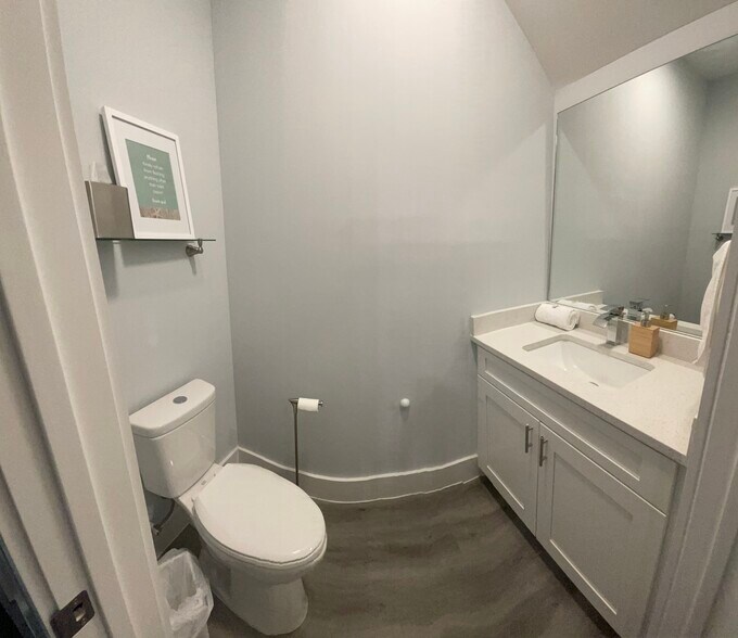 Half bathroom - 2226 Joan Ave