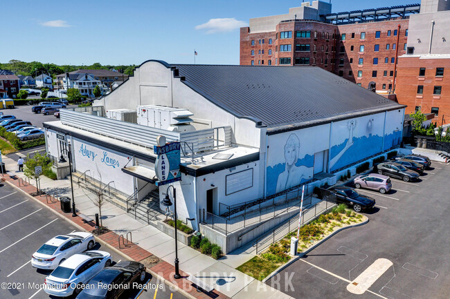 Building Photo - 1505 Emory St