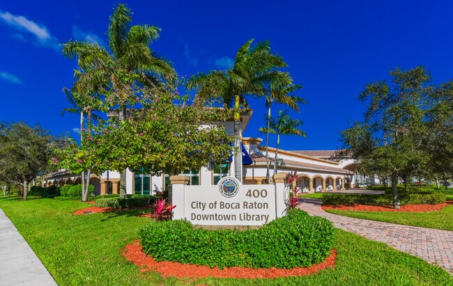 Building Photo - 485 E Royal Palm Rd