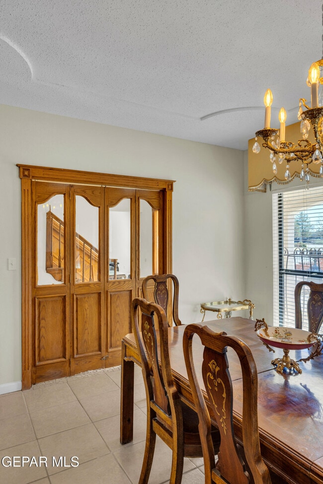 Building Photo - 2153 Trawood Dr