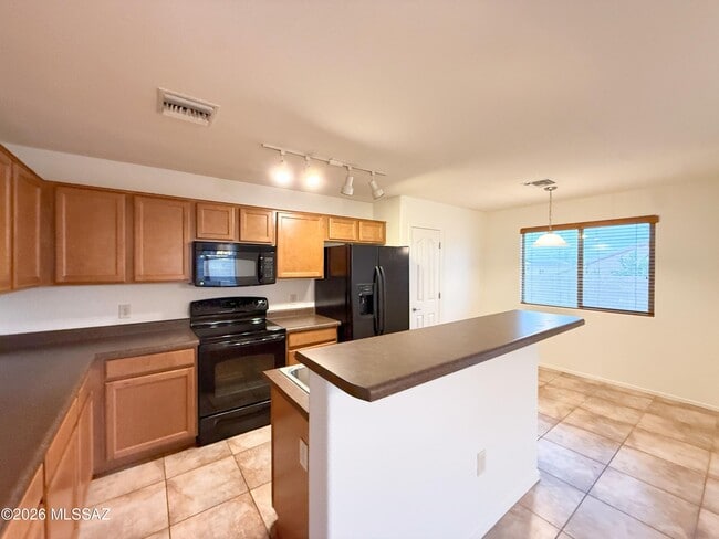 Building Photo - 4689 W Cepa Ln