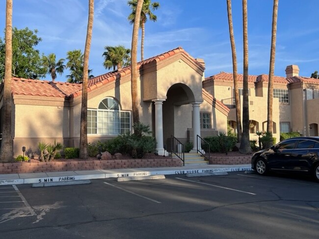 Building Photo - TWO BEDROOM CONDO WITH TWO CAR GARAGE IN H...