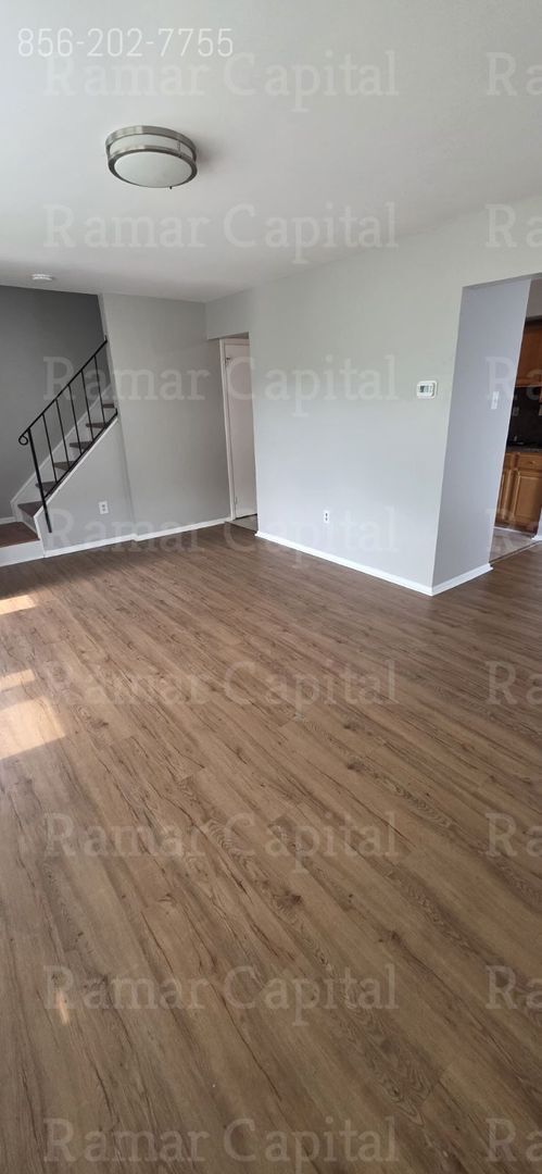 Building Photo - Available Immediately 3 Bedroom 1 Bath in Lehigh Manor Sicklerville NJ
