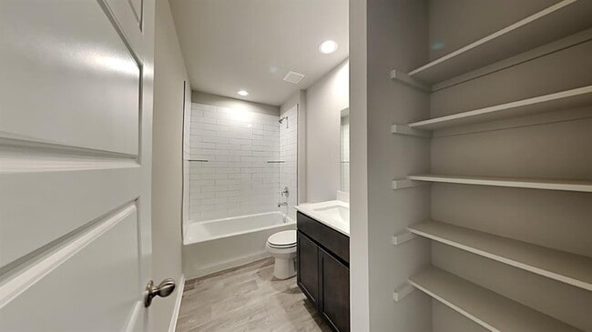 Building Photo - 4200 Colt Dr