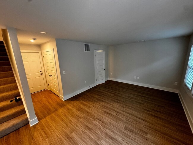 Building Photo - 3974 Springfield Rd