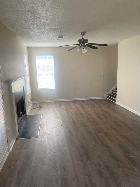 Building Photo - 6469 Brenda Ann Dr