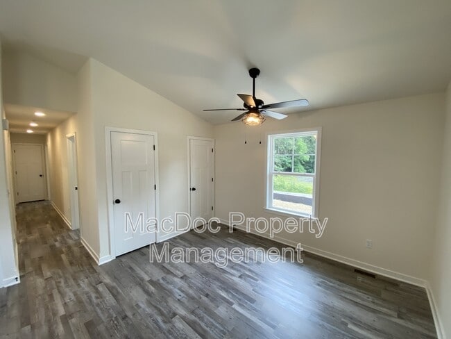 Building Photo - 12171 Tennis Ln
