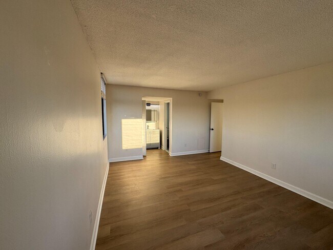 Building Photo - 1836 Metzerott Rd