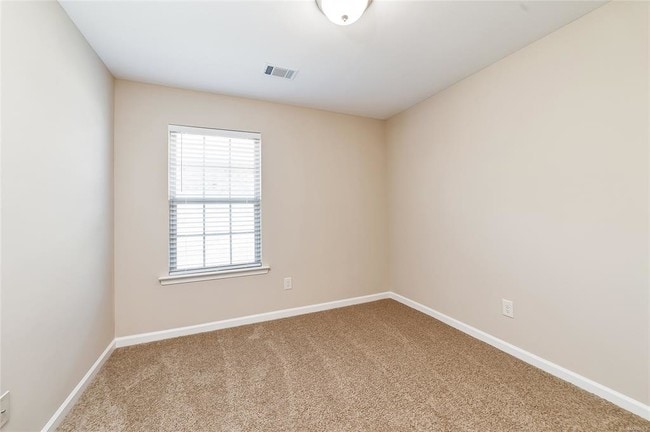 Building Photo - 553 Old Mill Way