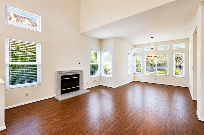 Building Photo - Welcome to your dream home in a serene coastal community! Spacious Updated Home with Designer Fin...