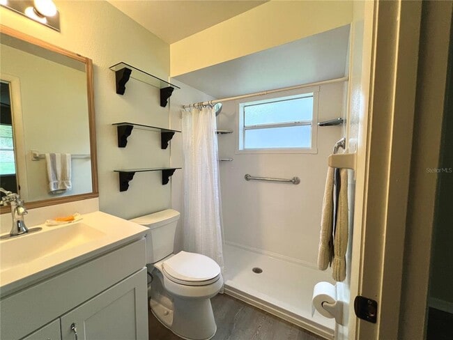 Building Photo - 805 Sleepy Harbour Dr