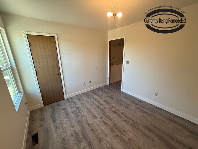 Building Photo - 1701 Hanover Blvd