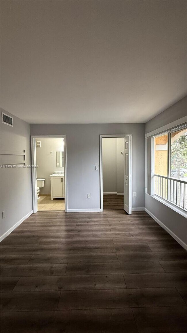 Building Photo - 2642 NW 33rd St